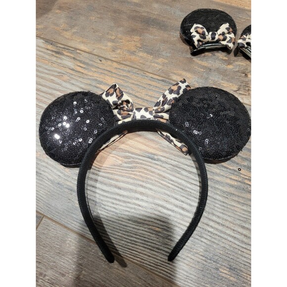 Leopard mouse ears set with bows clips and more! - Picture 8 of 12